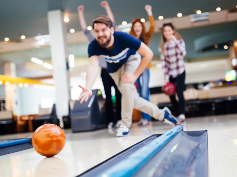 friends bowling