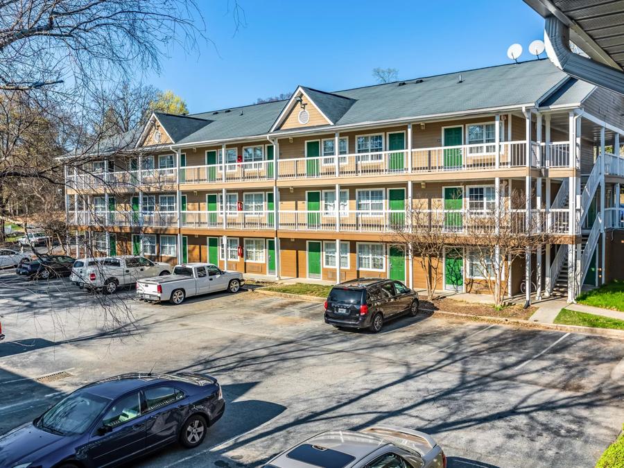 HomeTowne Studios Atlanta NE - Downtown Norcross Property Exterior