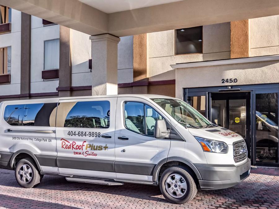 Red Roof PLUS+ & Suites Atlanta Airport South Shuttle Image