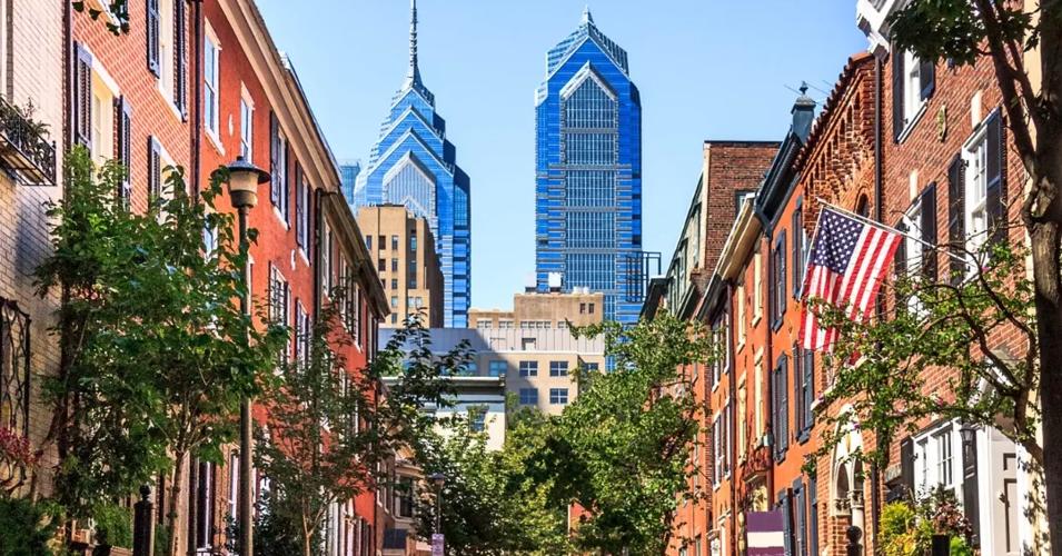 Philadelphia street toward downtown