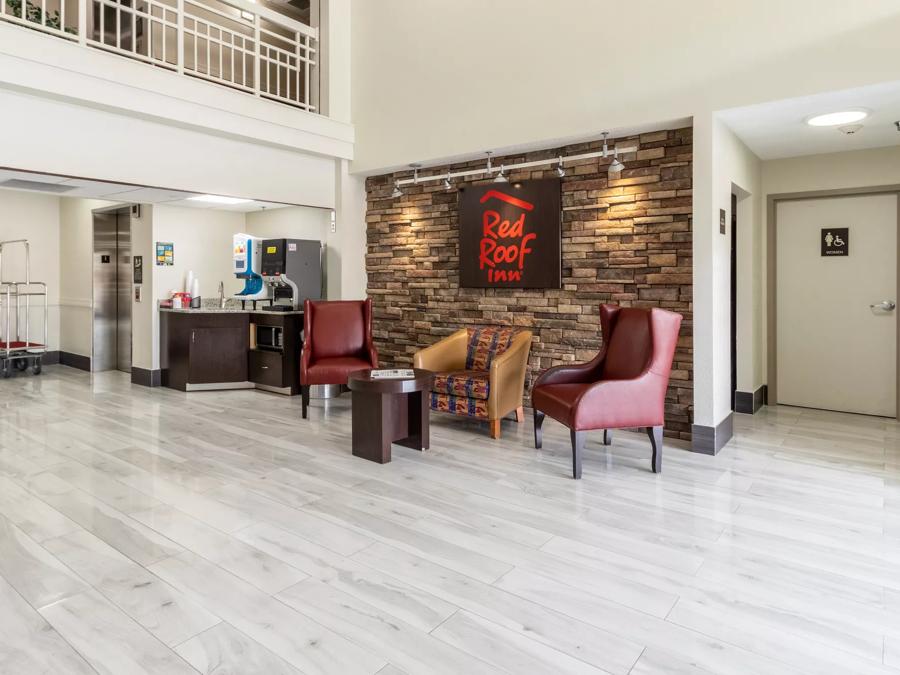 Red Roof Inn El Paso West Lobby Image