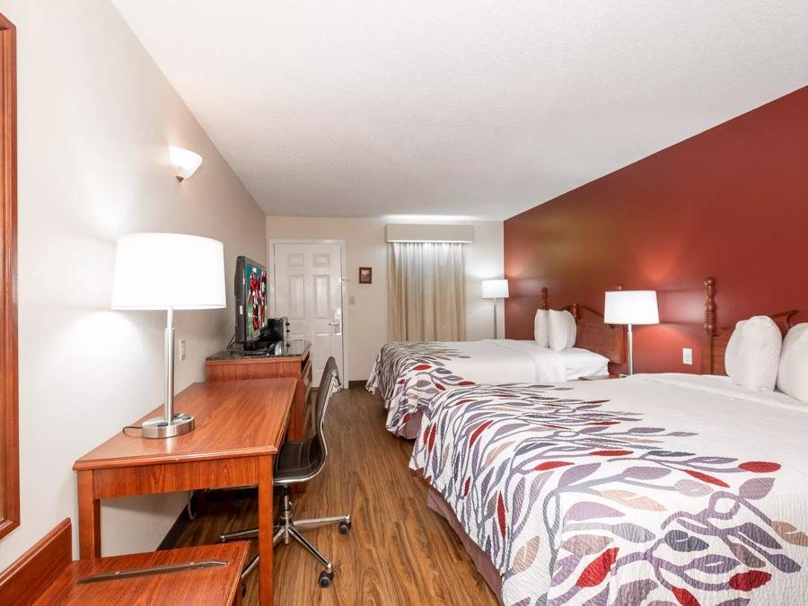 Red Roof Inn & Suites Calhoun Double Bed Room Image