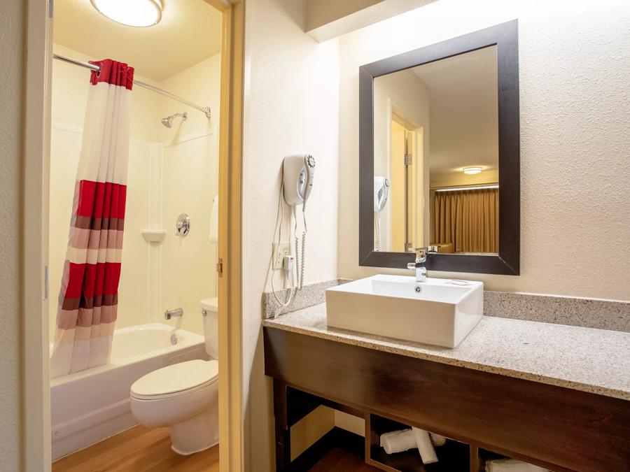 Red Roof PLUS+ Baltimore North - Timonium Premium King Bathroom Image