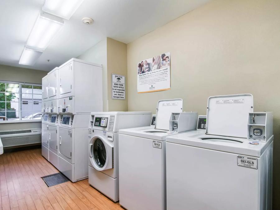 HomeTowne Studios & Suites Bentonville laundry Image
