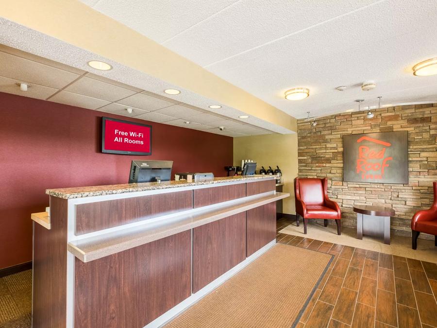 Red Roof Inn Boston - Southborough/Worcester Front Desk and Lobby