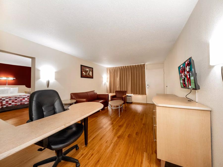 Red Roof Inn & Suites Wytheville Amenities Image