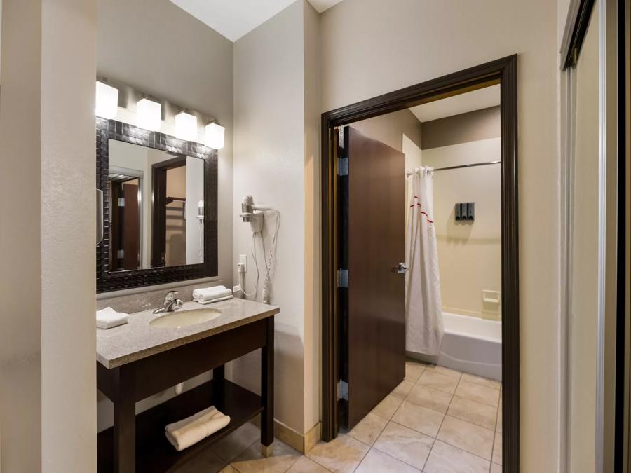 Superior King Smoke Free Bathroom Image