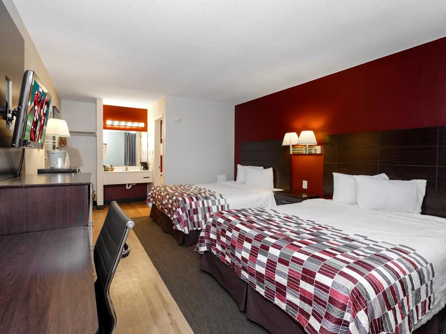 Red Roof Inn Holton Double Bed Room Image Details