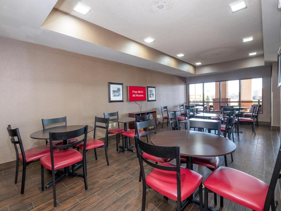 Red Roof Inn Prattville Dining Area Image