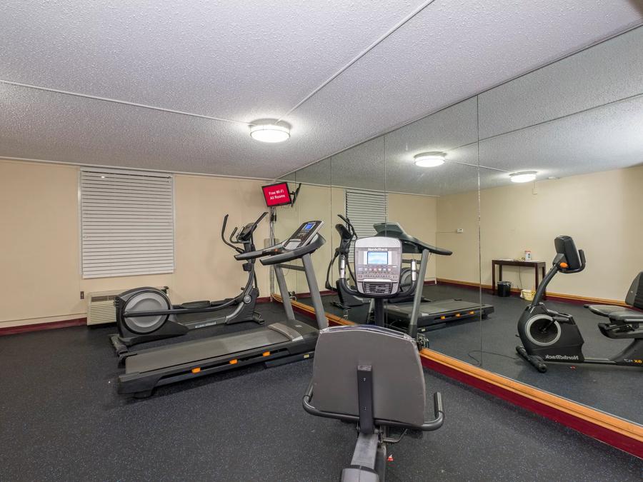 Red Roof Inn Knoxville Central - Papermill Road Onsite Fitness Facility Image