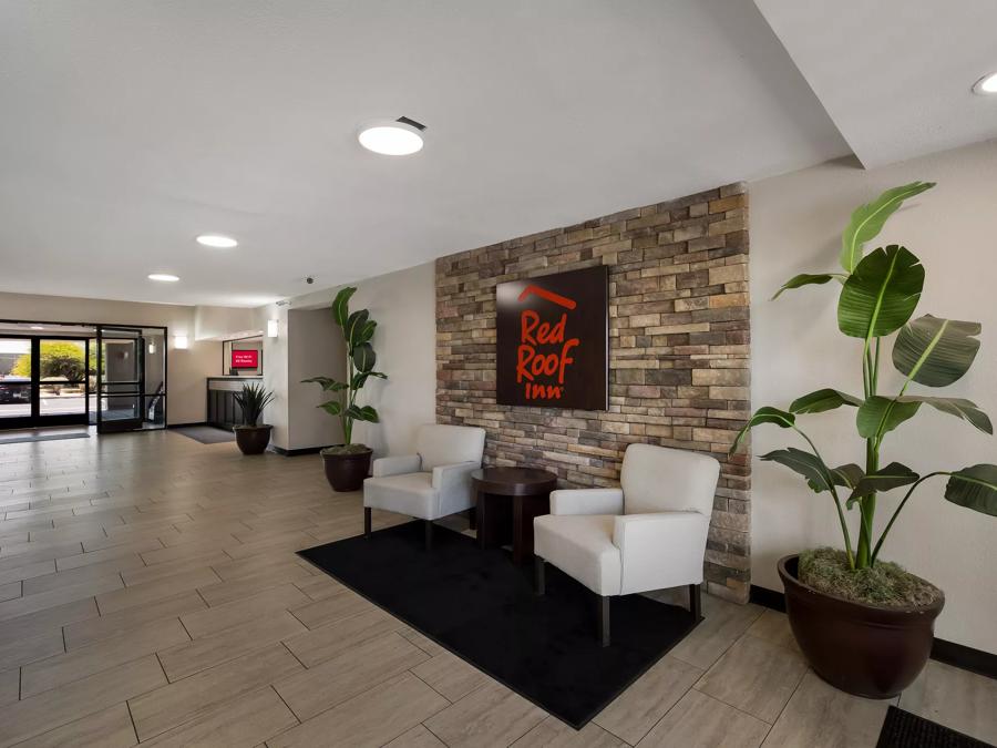 Red Roof Inn Tucson North - Marana Lobby Amenities Image