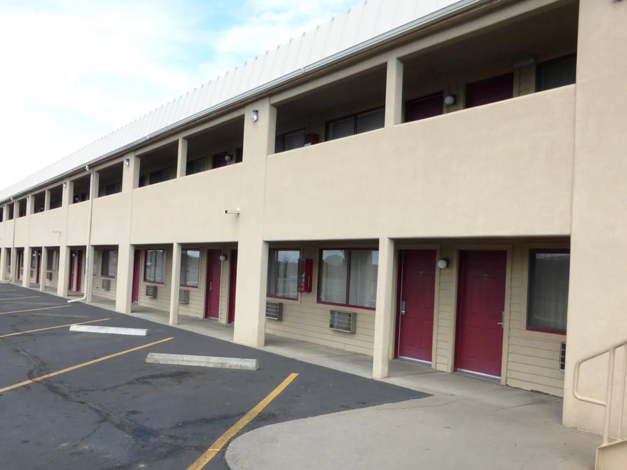 919-exterior 2 Image