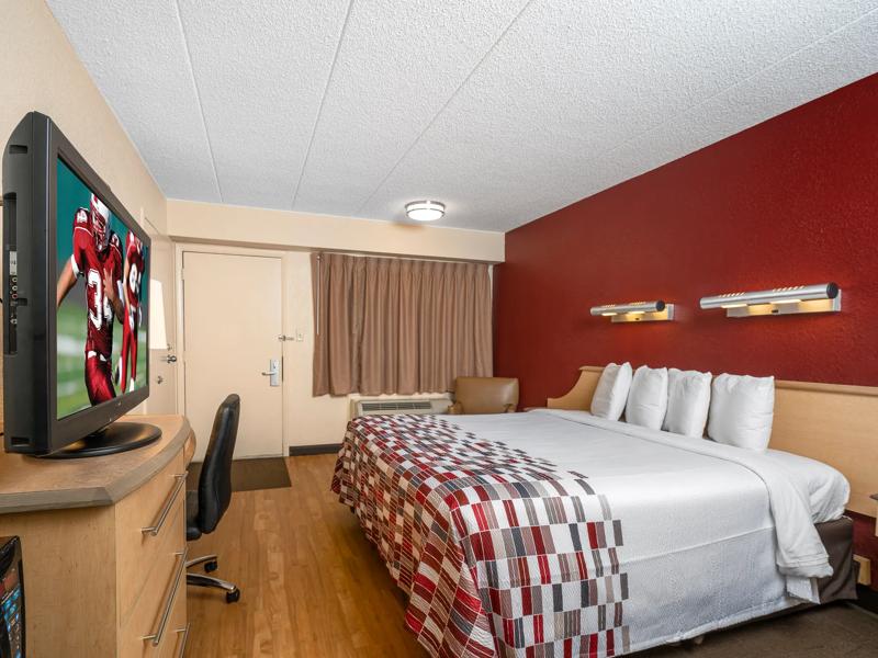 Cheap Hotel in Langhorne, PA 19047 Red Roof