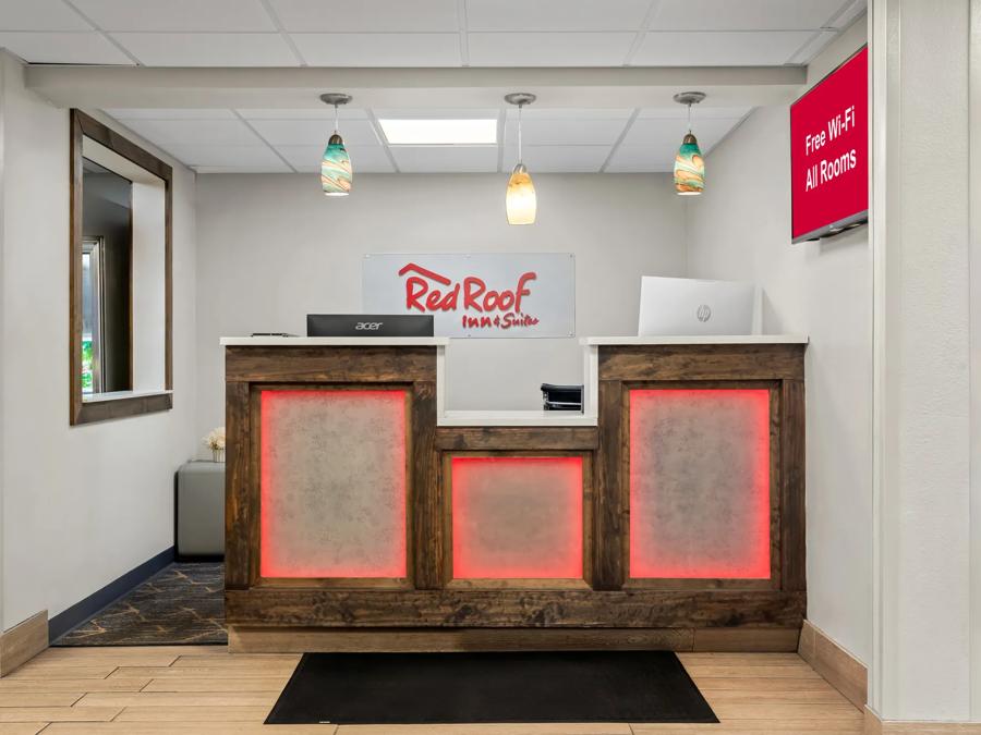 RRI1539_Reception PRO Approved 4-21-26 Image