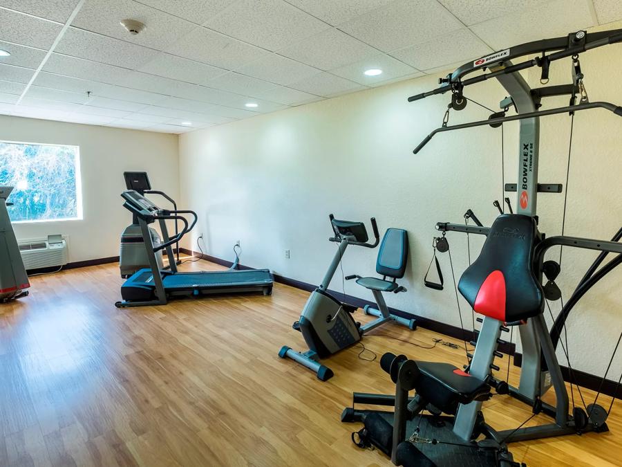 Red Roof Inn Ocala Indoor Fitness Facility Image 