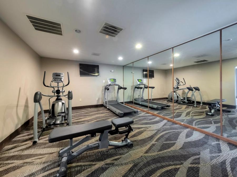 Red Roof Inn Dahlgren - Naval Base Onsite Fitness Facility Image