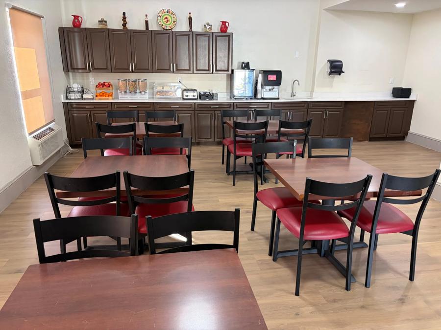 HTS1408_Breakfast Area 1 TEMP Approved 11-21-25 image