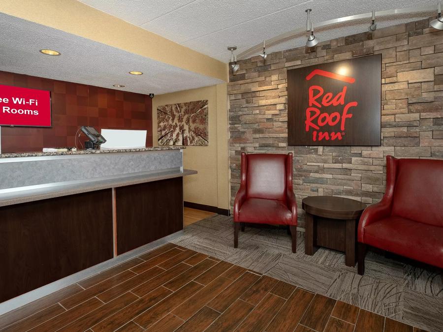 Red Roof Inn Mt Laurel Front Desk and Lobby Image Details