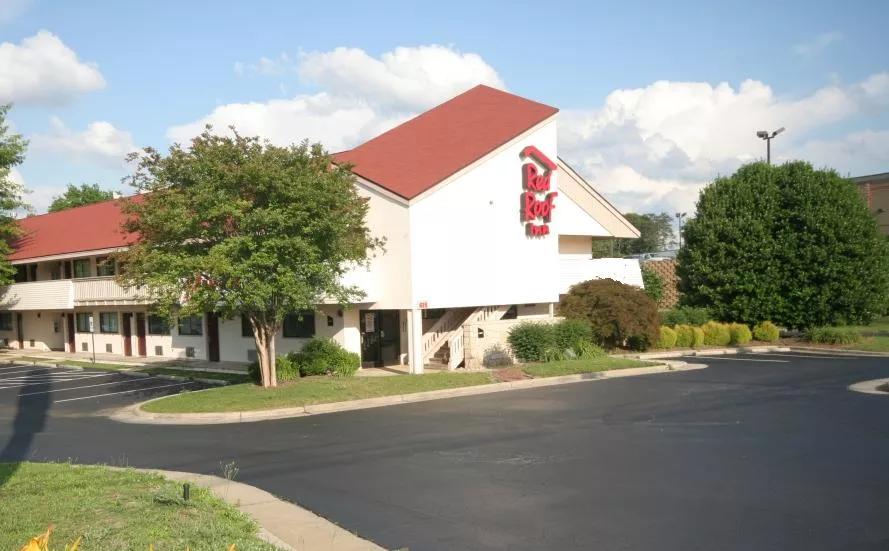 Red Roof Inn Greensboro Airport Property Exterior Image