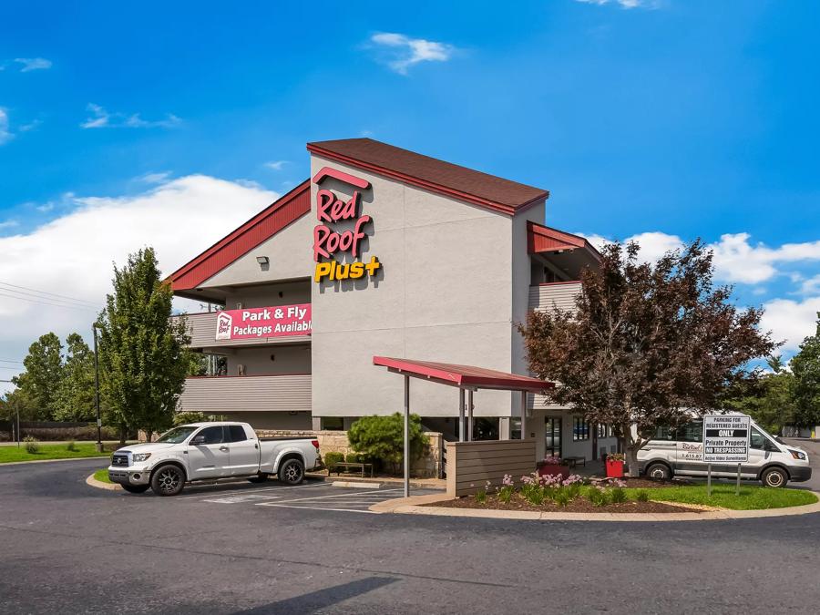 Cheap hotel near Nashville airport