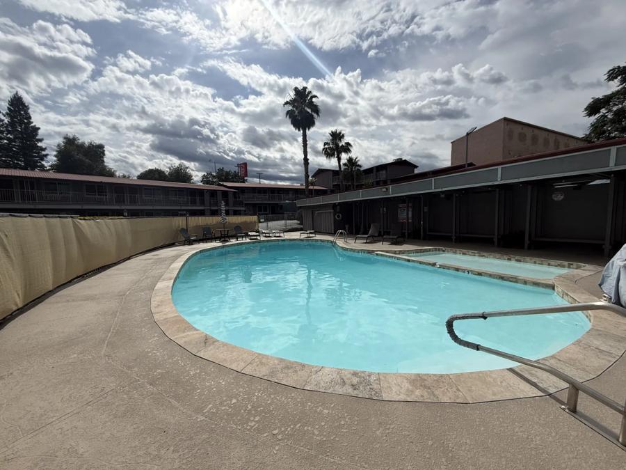 1122-Pool-2 Image