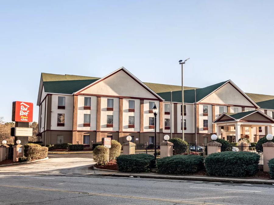 Red Roof PLUS+ & Suites Atlanta Airport South Exterior Image