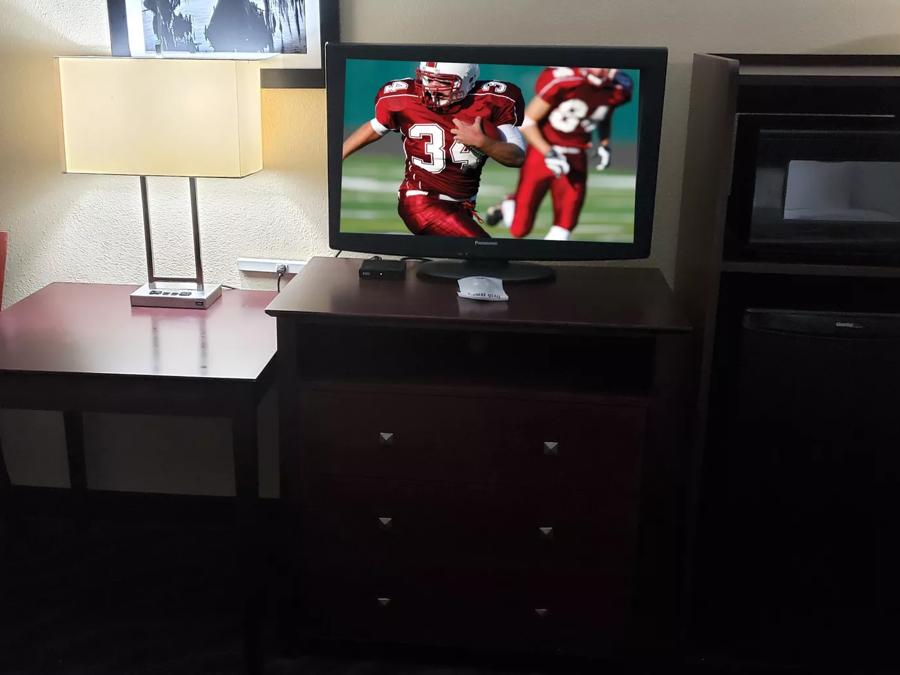 Cheap Hotel in Port Allen, LA Red Roof