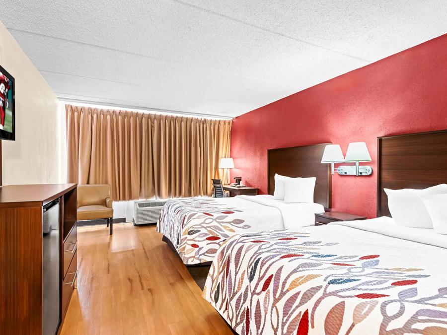 Red Roof Inn Cortland Deluxe Double Bed Room Image