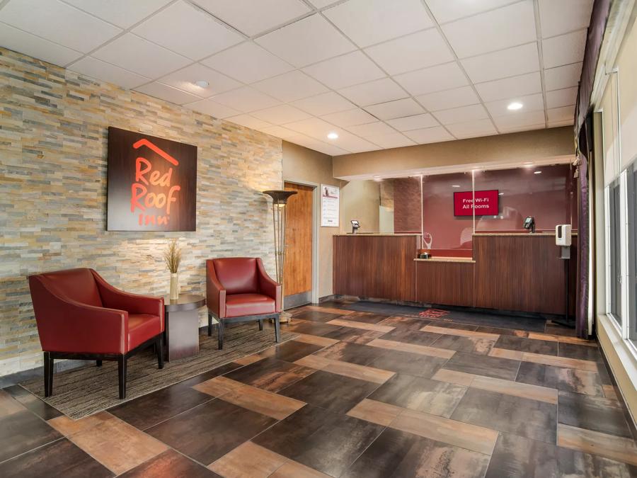 Red Roof Inn Baltimore South - Glen Burnie Front Desk Image