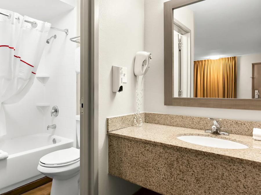 RRI816_ Bathroom 3 PRO Approved 8-29-24 Image