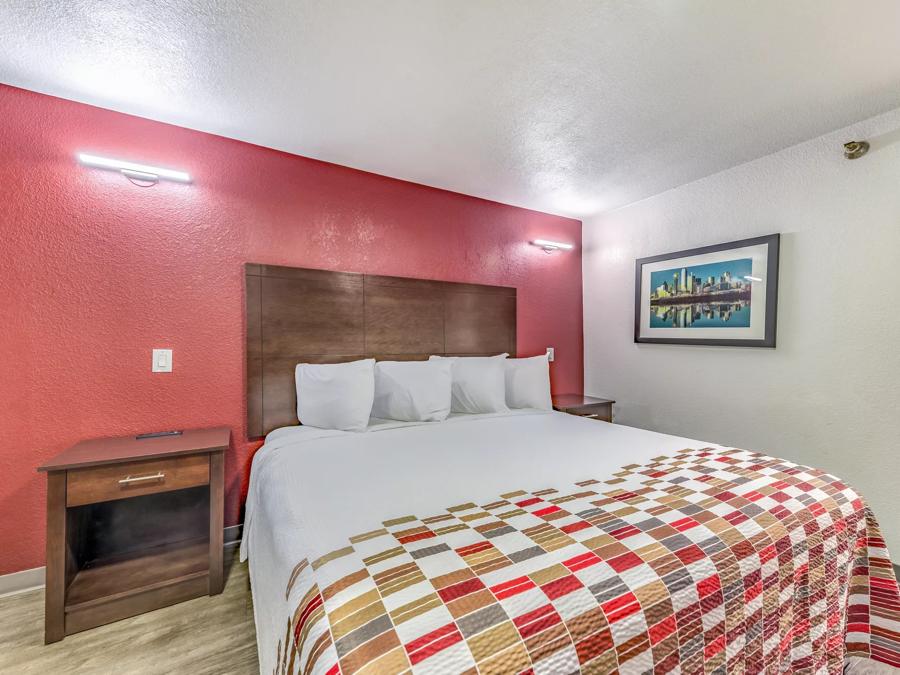 Red Roof Inn Dallas - Mesquite/ Fair Park NE Single King Room Image