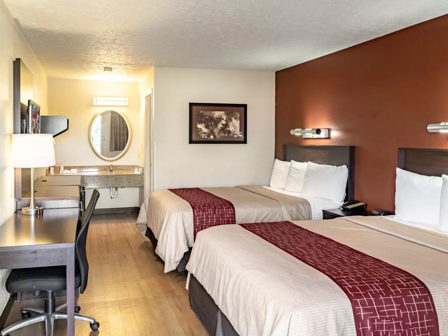 Red Roof Inn Columbus - Taylorsville Double Bed Room Image