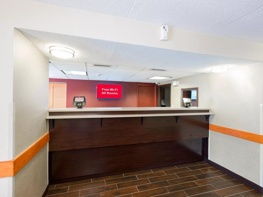 Red Roof Inn Columbus - Ohio State Fairgrounds Front Desk Image