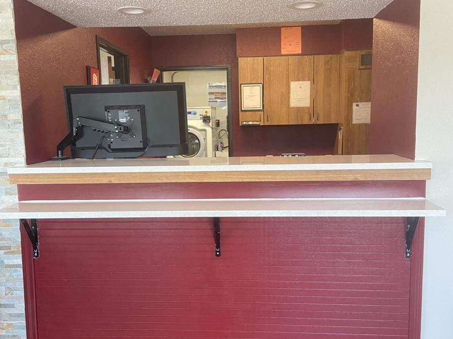 Front Desk Image