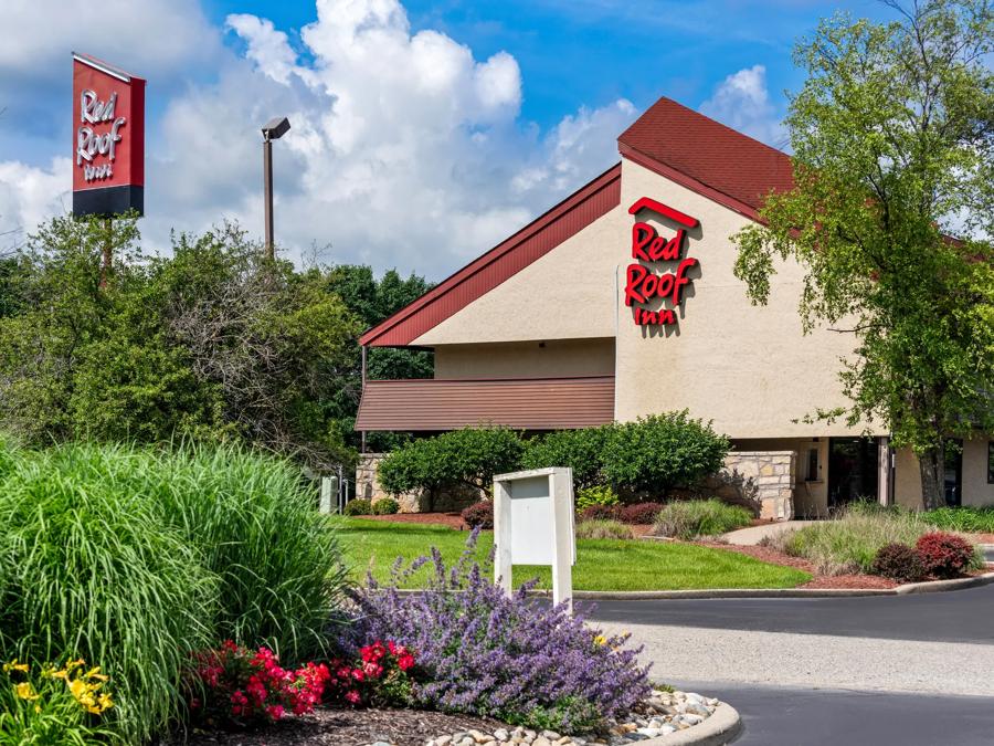 Red Roof Inn Indianapolis North - College Park Property Exterior Image