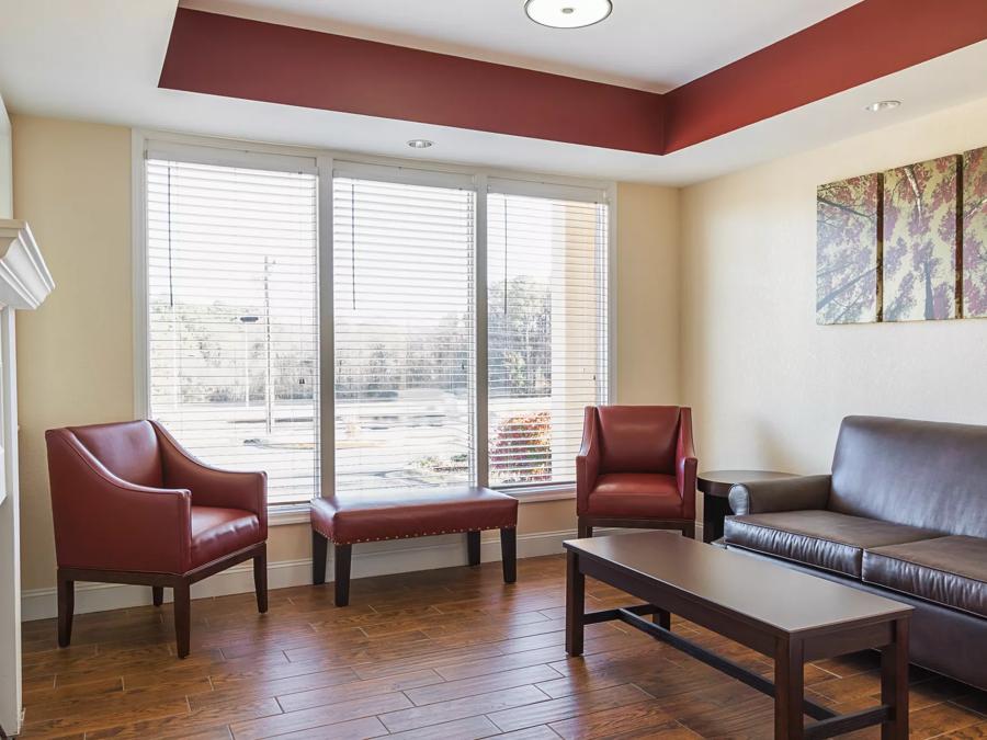 Red Roof Inn & Suites Scottsboro Lobby Image