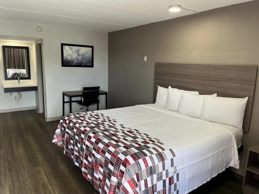 RRI1234_NS Deluxe 1King Micro 1 TEMP Approved 12-2-25_ND1KM_1 image