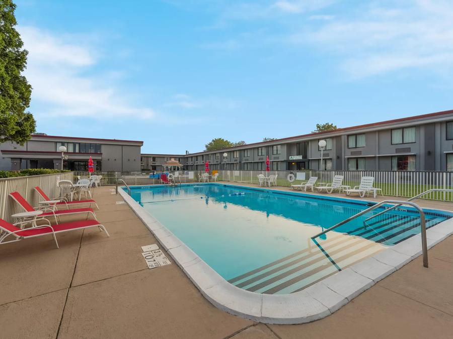 HomeTowne Studios Painted Post Pool Image