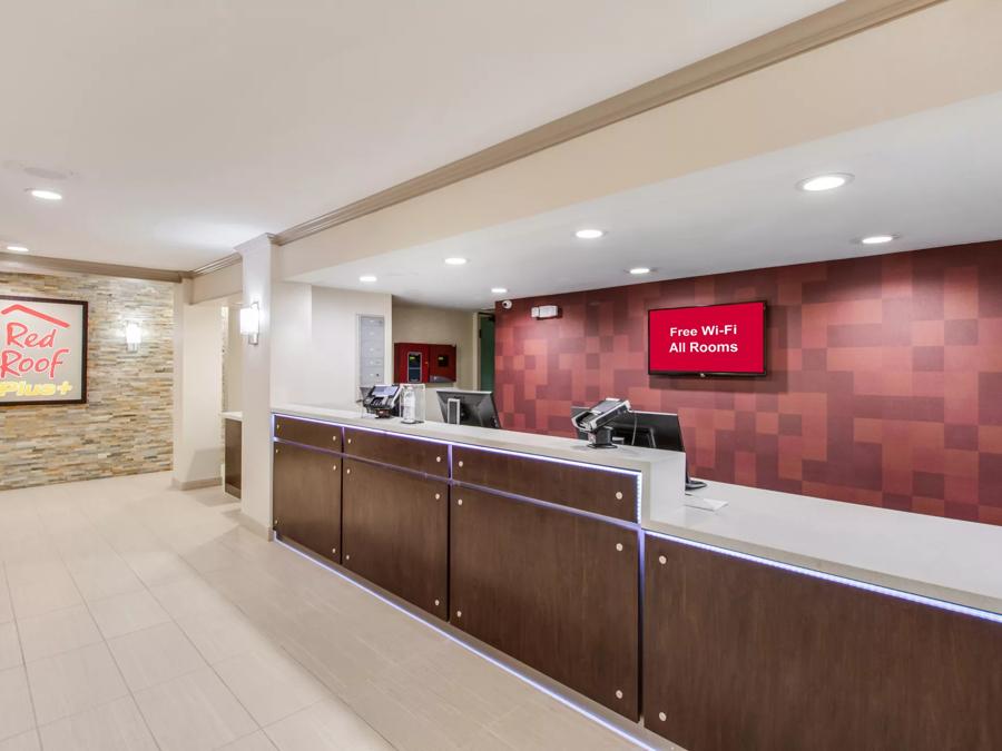 Red Roof PLUS+ Dallas - Addison Lobby Image