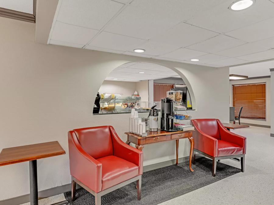 RRI725_Lobby_4_Pro_approved_5-6-24 Image