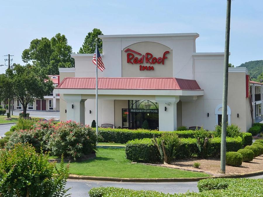 Red Roof Inn Dalton Property Exterior Image