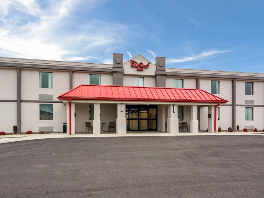 Red Roof Inn Chester Exterior Image