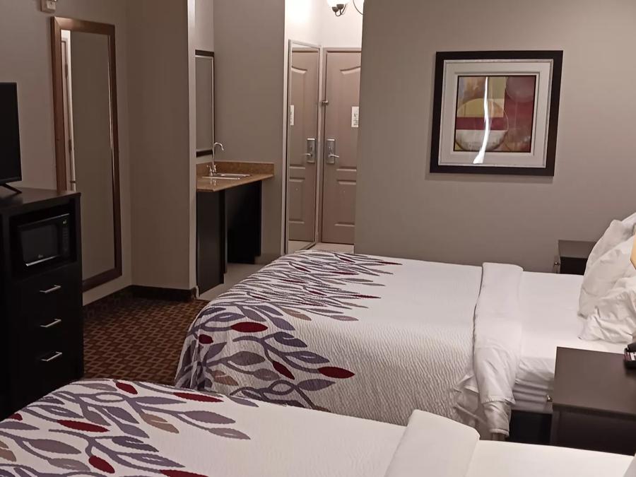 Red Roof Inn & Suites Longview Superior 2 Queen Beds Non-Smoking Image