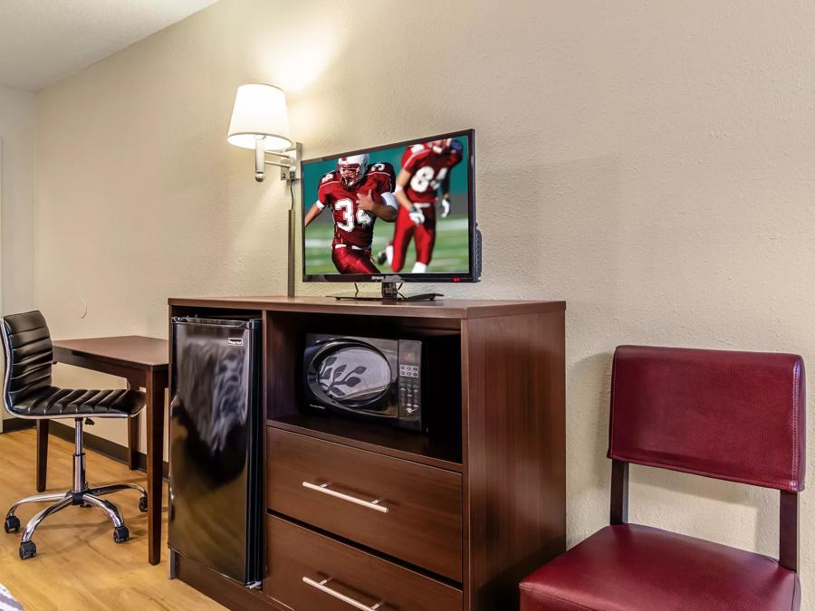 Red Roof Inn Scottsburg Amenities Image