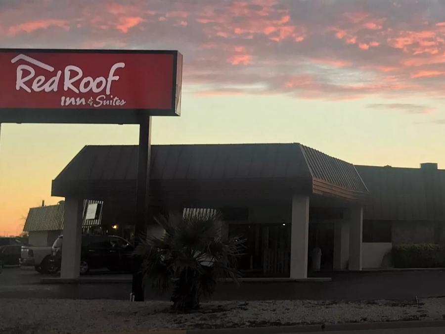 Red Roof Inn & Suites San Angelo Property Exterior Image