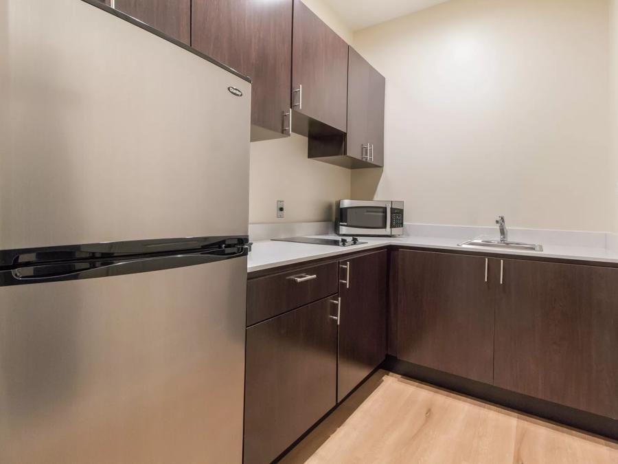 Red Roof Inn Houston - Willowbrook Kitchenette Image