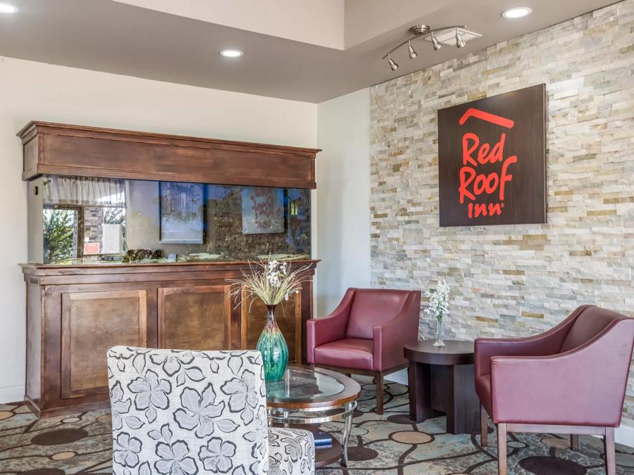 Red Roof Inn Savannah - Richmond Hill/ I-95 Lobby Image
