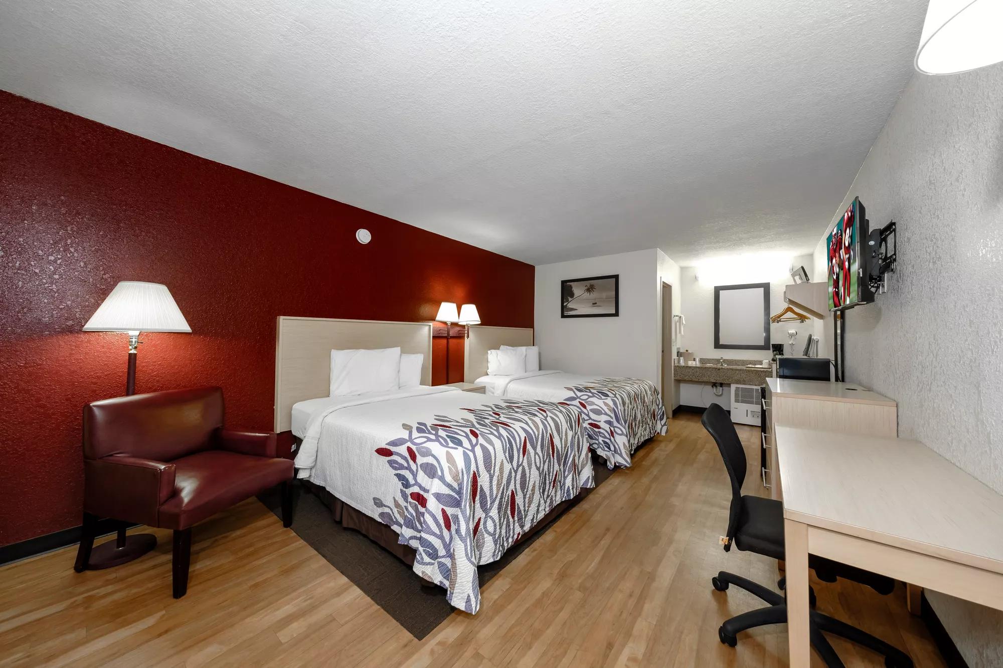 Red Roof Inn Ft Myers Double Bed Room Image