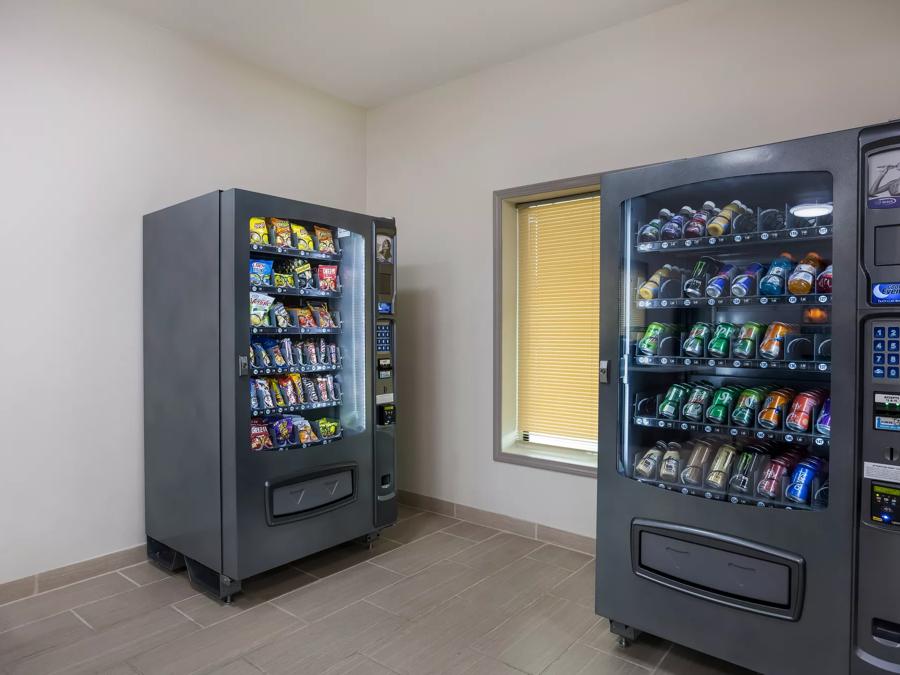 Need a snack? Help yourself to our convenient vending machines. 