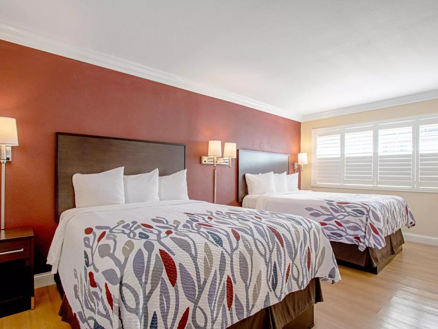 Red Roof Inn & Suites Monterey Suite 3 Queen Beds with Kitchen Non-Smoking Image